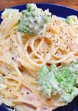 ロマネスコとベーコンのクリームパスタ-レシピのメイン写真