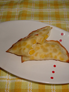 餃子の皮で♪コーンマヨ包み-レシピのメイン写真