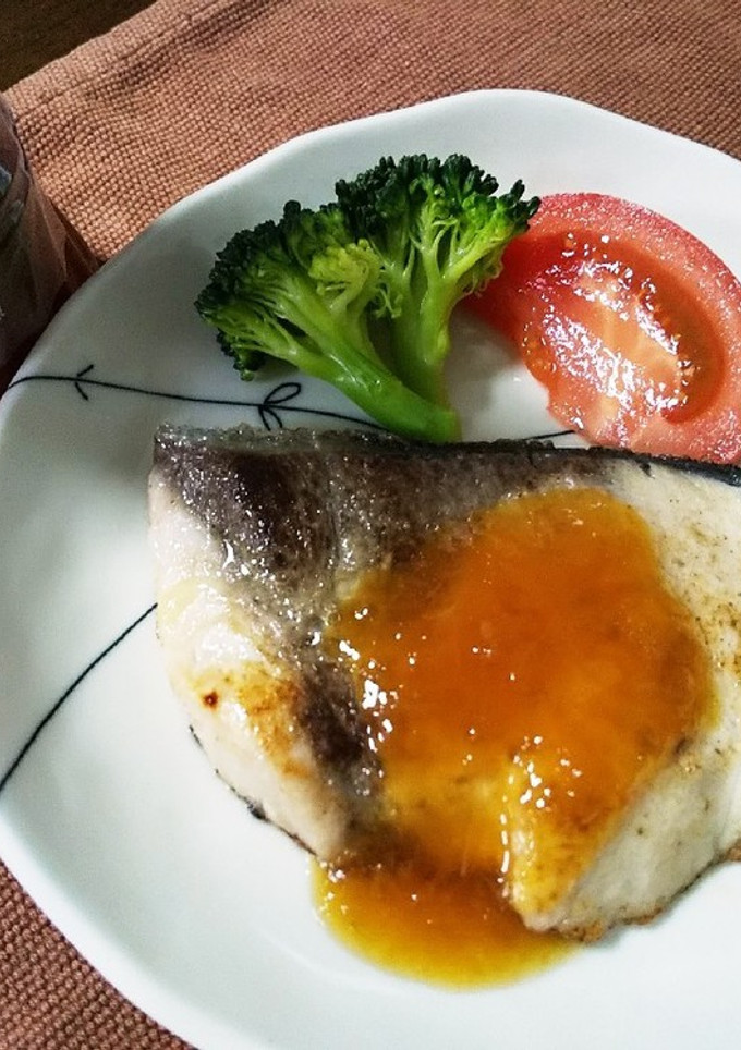 ぶりの揚げ焼き～おろし大根ソース～-レシピのメイン写真