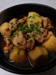 姜葱醤を使って旨旨♪鶏モモ肉と里芋の煮物-レシピのメイン写真