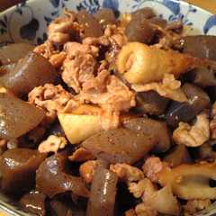 รูปของ ご飯のおかずだ☆簡単こんにゃくブタ