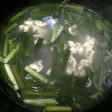 鶏皮とニラのナンプラースープ