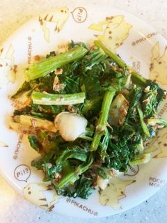 【減塩】セロリの葉で☆おかかマヨ炒め-レシピのメイン写真
