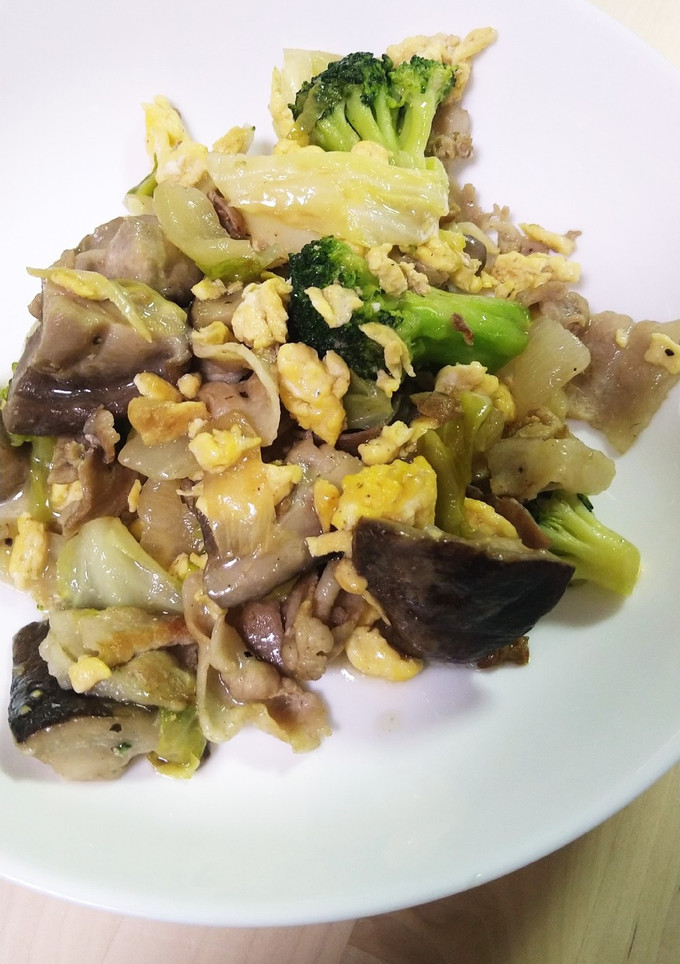 ★簡単美味♡豚バラ・卵・野菜の中華風炒め-レシピのメイン写真