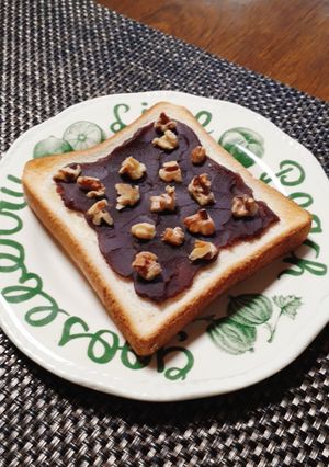 あんことクルミのトースト-レシピのメイン写真