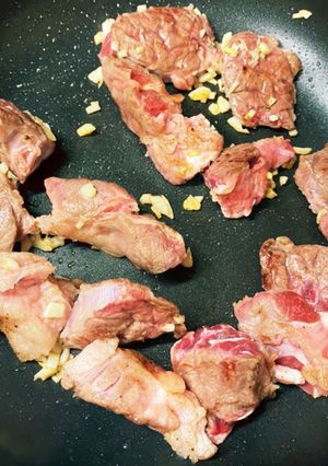 電気圧力カレーシチューの牛すね下ごしらえ-レシピのメイン写真