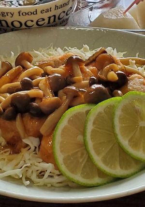 レモンでさっぱり☆鮭のキノコ甘酢あんかけ-レシピのメイン写真