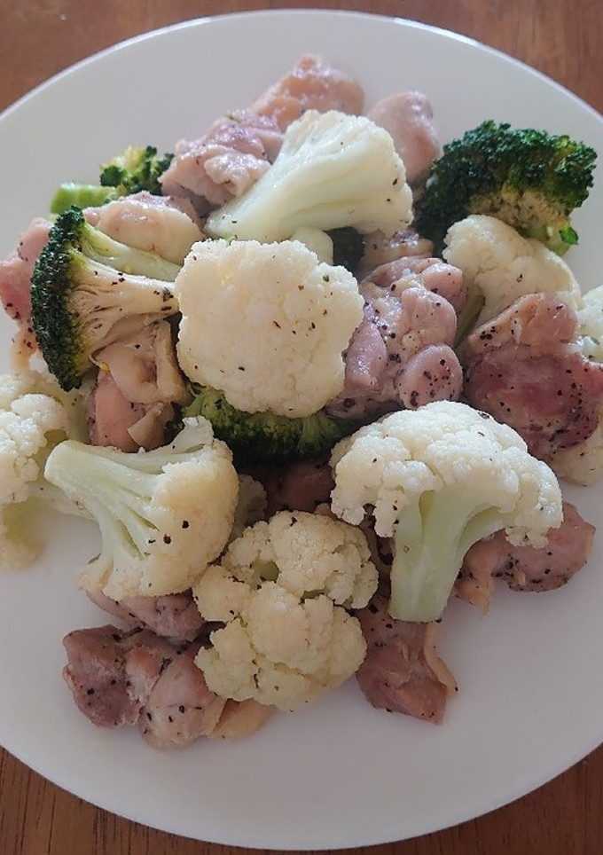 鶏とカリフラワーの塩胡椒炒め-レシピのメイン写真