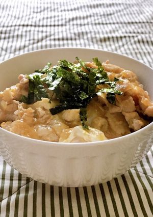 親子丼✩調味料2つだけで絶品　-レシピのメイン写真