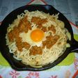 納豆月見の焼きうどん