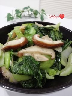 チンゲン菜としいたけの炒めもの-レシピのメイン写真