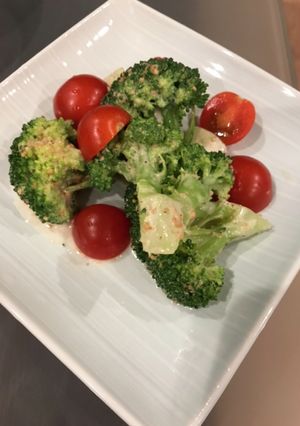 ブロッコリーの胡麻シーザー和え-レシピのメイン写真