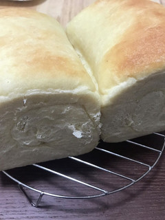 こんにゃくたっぷりふわふわパン-レシピのメイン写真