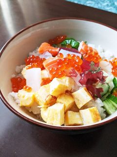 刺身盛り合わせで♡簡単海鮮丼-レシピのメイン写真