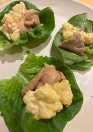 ピリ辛ポテ玉のせ鶏もものサラダ菜巻き-レシピのメイン写真
