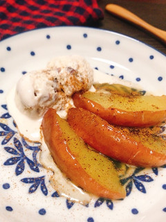 フライパンで焼きリンゴ♡-レシピのメイン写真