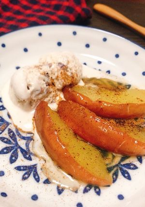 フライパンで焼きリンゴ♡-レシピのメイン写真