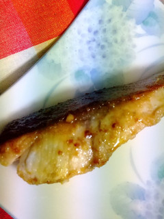 ぶりのガーリックバターしょう油-レシピのメイン写真