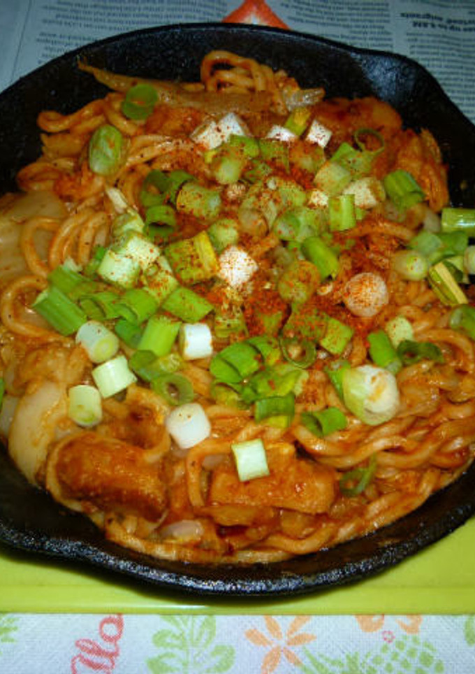 たっぷり野菜のアラビアータ風焼きうどん-レシピのメイン写真