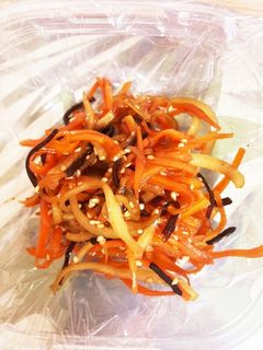 大根の皮と人参のきんぴら-レシピのメイン写真