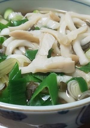 天然ブナシメジと早煮え昆布のうどん・激旨-レシピのメイン写真