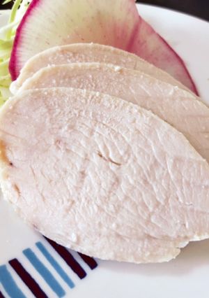 ズボラな私の鶏ハム☆薄味しっとり-レシピのメイン写真