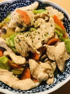フライパンで作る野菜沢山の煮込みうどん-レシピのメイン写真