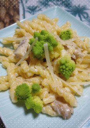 舞茸とロマネスコのチーズクリーム-レシピのメイン写真