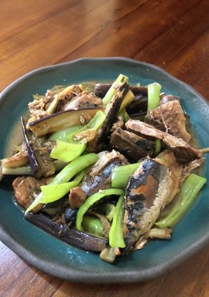 鯖水煮缶と茄子と万願寺唐辛子の炒め煮-レシピのメイン写真