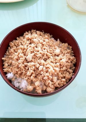 ご飯が進む！醤油ベースのちょい甘鶏そぼろ-レシピのメイン写真