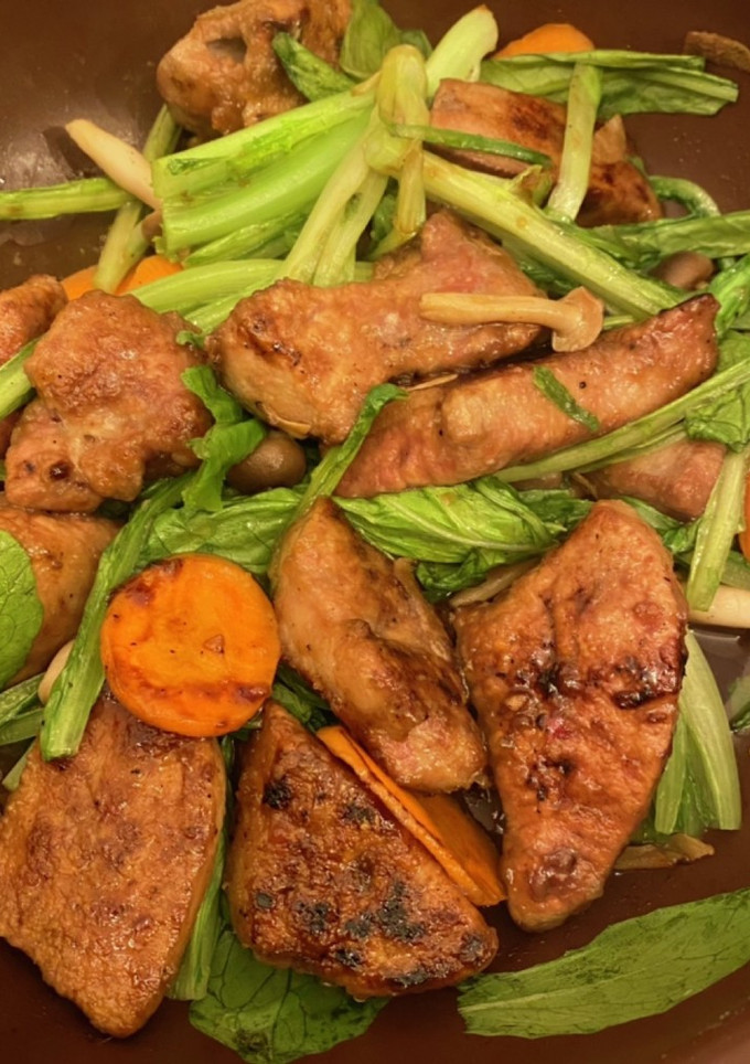 豚レバーと油麦菜(ユーマイサイ)の炒め-レシピのメイン写真