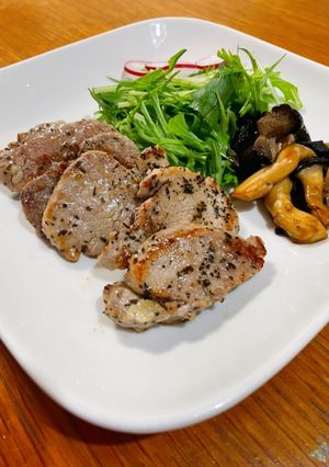 豚ヒレ肉のバジルソテー☆°｡-レシピのメイン写真