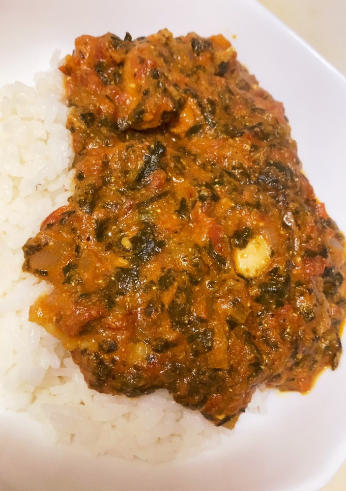 ほうれん草とトマトのカレー粉簡単カレー-レシピのメイン写真