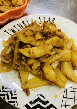 じゃがいもと挽き肉の味噌炒め-レシピのメイン写真