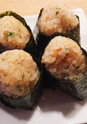 なんちゃって 天むす風おにぎり-レシピのメイン写真