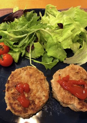 食べてビックリ、チーズ混ぜ混ぜハンバーグ-レシピのメイン写真