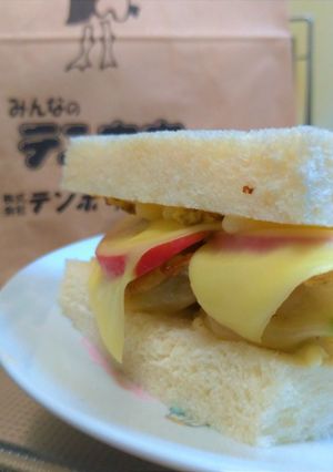 餃子とりんごのサンドイッチ-レシピのメイン写真