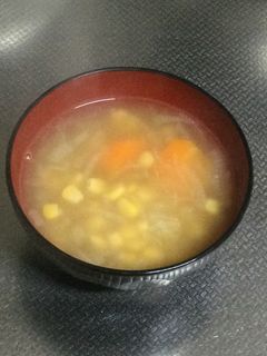 玉ねぎとコーンのコンソメスープ-レシピのメイン写真