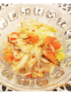 簡単☆白菜と柿の塩昆布サラダ-レシピのメイン写真