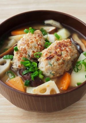 鶏ごぼうつくねと根菜のみそ汁♪-レシピのメイン写真