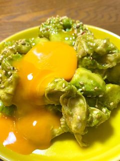 【ヘルシー】アボカドとササミのユッケ-レシピのメイン写真