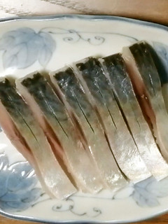 しめ鯖!塩ふり満遍なく、簡単で美味しい-レシピのメイン写真