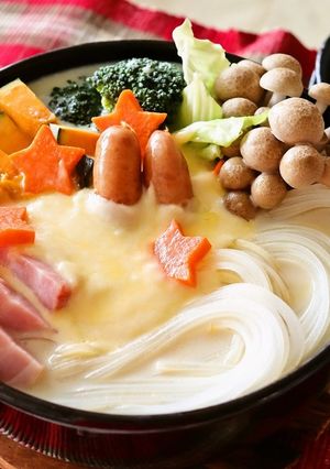 マロニーとかぼちゃの豆乳チーズ鍋-レシピのメイン写真