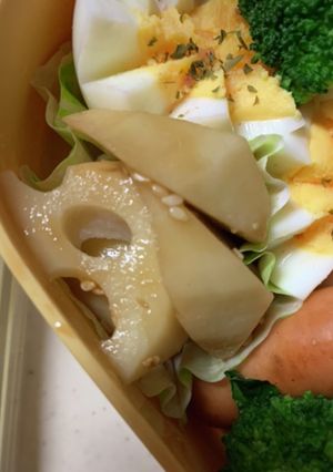 蓮根の胡麻和え　うちのお弁当-レシピのメイン写真