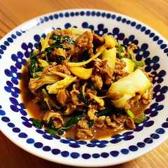 รูปของ 牛肉とキャベツのオイスターソース炒め