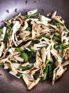 きのことほうれん草のバターソテー-レシピのメイン写真