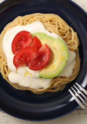 トマトとアボカドの豆腐クリームパスタ-レシピのメイン写真