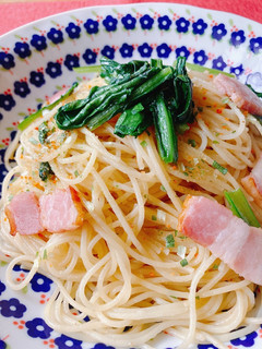 炒飯の素で☆ベーコンと小松菜のパスタ-レシピのメイン写真