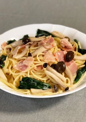 キノコとほうれん草のクリームパスタ-レシピのメイン写真