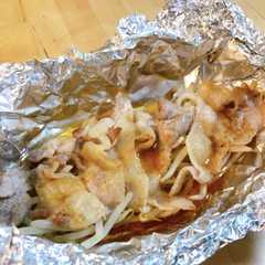 รูปของ もやしと豚肉のホイル焼き